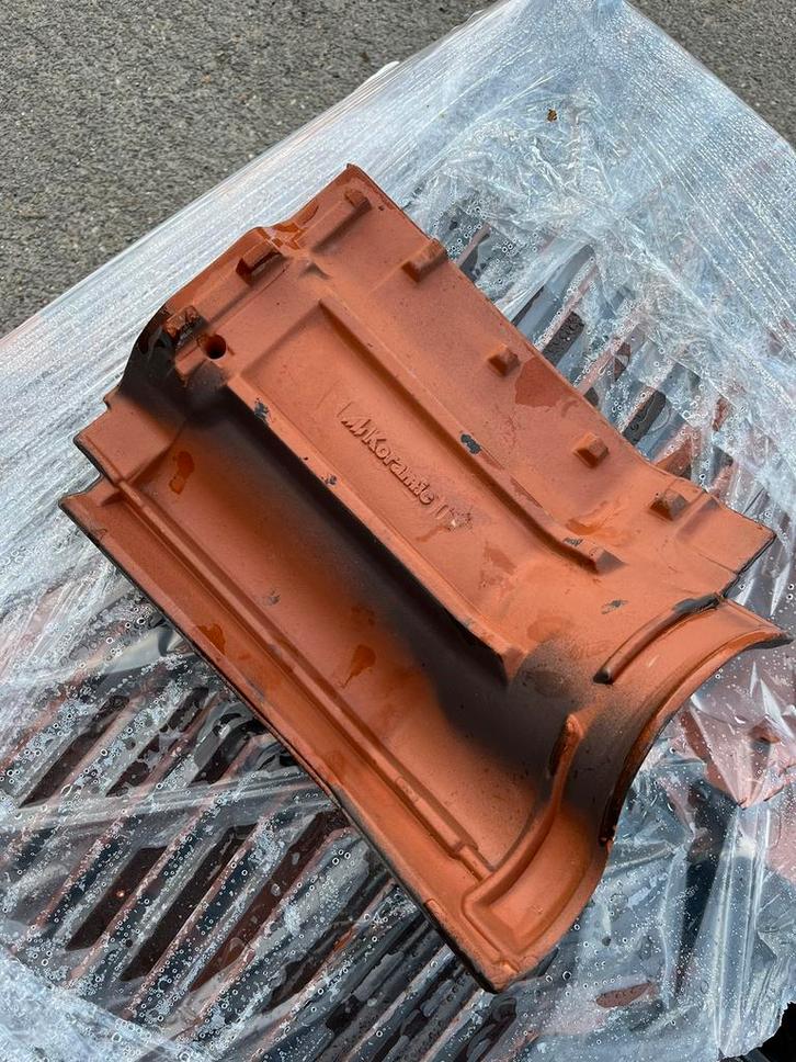 Wienerberger OVH Vario Knikpan 135gr Leikleur Mat (86 stuks), Doe-het-zelf en Verbouw, Dakpannen en Dakbedekking, Zo goed als nieuw