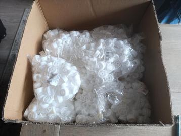  Stootbuffer wit partij (2200 stuks) beschikbaar voor biedingen