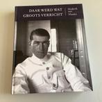 DAAR WERD WAT GROOTS VERRICHT., Ophalen of Verzenden, Zo goed als nieuw