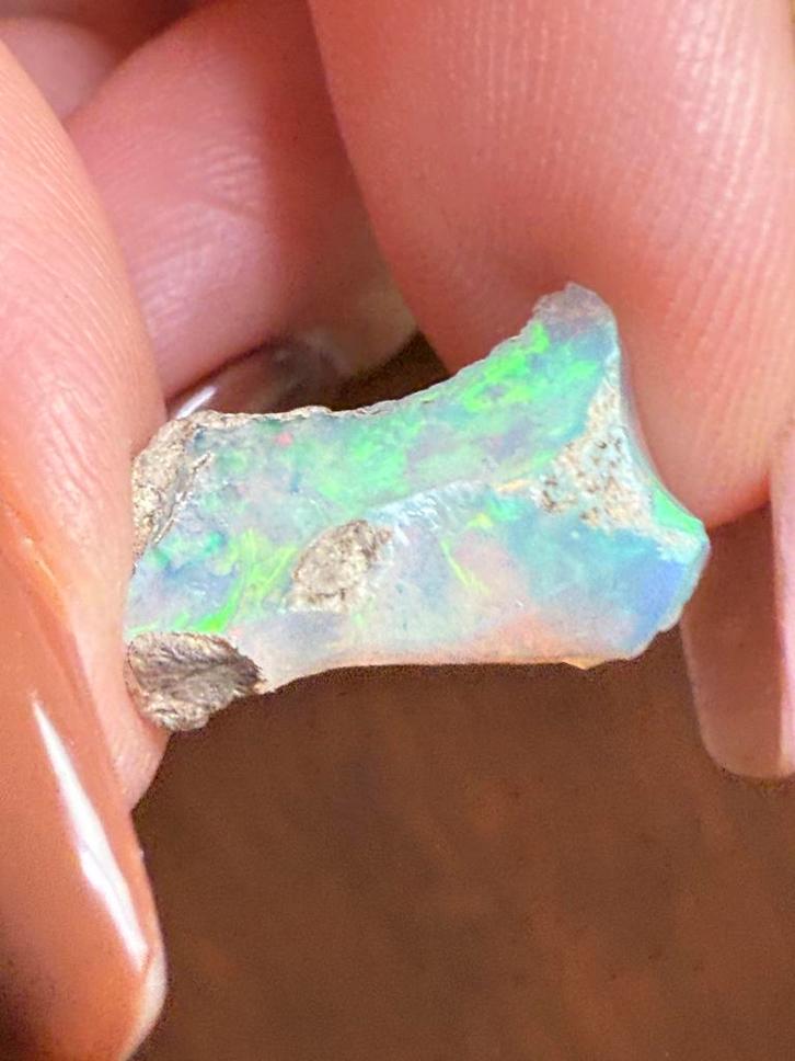 Super mooie Welo opaal | €10,-, Verzamelen, Mineralen en Fossielen, Ophalen of Verzenden