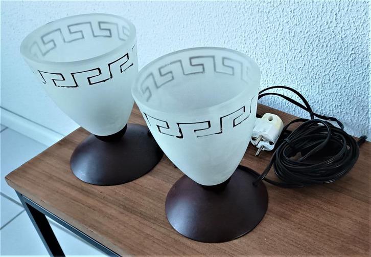 2 bedlampjes/ nachtlampjes / tafellampjes in Griekse  stijl, Huis en Inrichting, Lampen | Tafellampen, Minder dan 50 cm, Glas