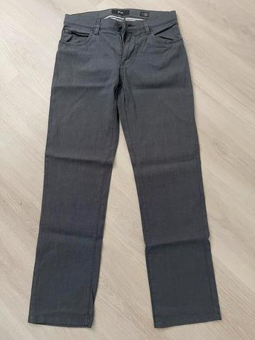 Brax zomerbroek (mt 32) beschikbaar voor biedingen