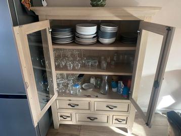 Buffetkast excl. sevice 115cm breed, 45 cm diep 156cm hoog