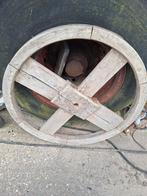 Oude houten poelie / wiel, Ophalen