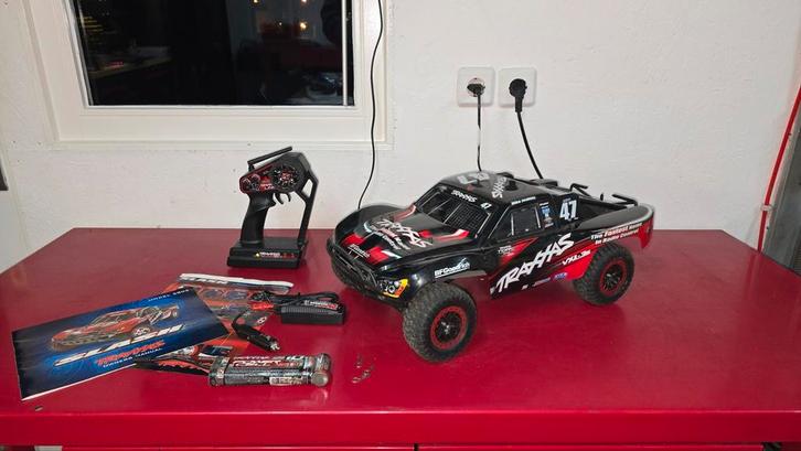 Traxxas Slash VXL super snel en compleet!!, Hobby en Vrije tijd, Modelbouw | Radiografisch | Auto's, Zo goed als nieuw, Auto offroad