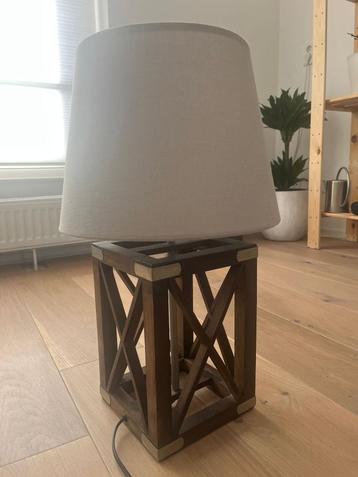 taffel lamp beschikbaar voor biedingen