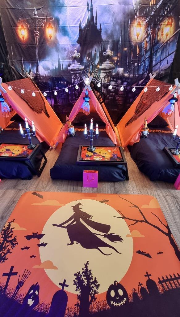 Halloween slaapfeest tentjes kinderverjaardag, Hobby en Vrije tijd, Feestartikelen | Verhuur, Zo goed als nieuw, Halloween of Griezel