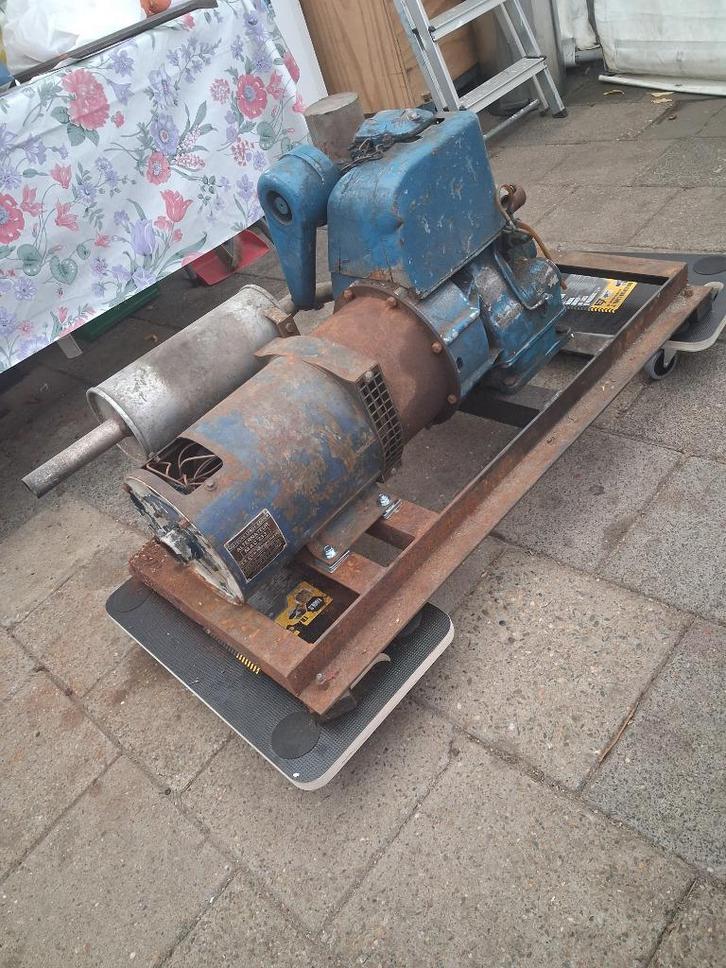Nostalgies  dieselmotortje met generator, Hobby en Vrije tijd, Overige Hobby en Vrije tijd, Gebruikt, Ophalen