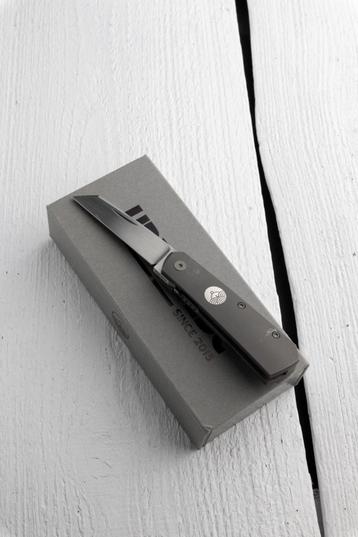 URBAN EDC Straigthawk  beschikbaar voor biedingen