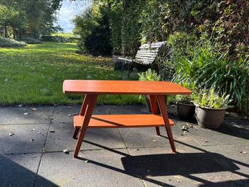 Salontafeltje, kersenhout beschikbaar voor biedingen