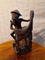 Balinees Houtsnijwerk – Vissersman met Visnet | Handgesneden, Antiek en Kunst, Ophalen of Verzenden