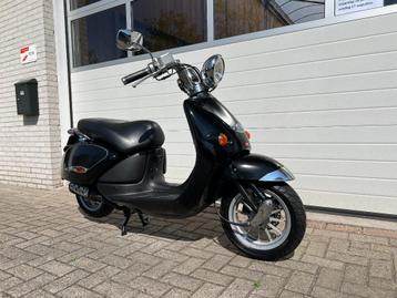 Aprilia Habana Mojito snorscooter. Piaggio motor 1e eigenaar beschikbaar voor biedingen