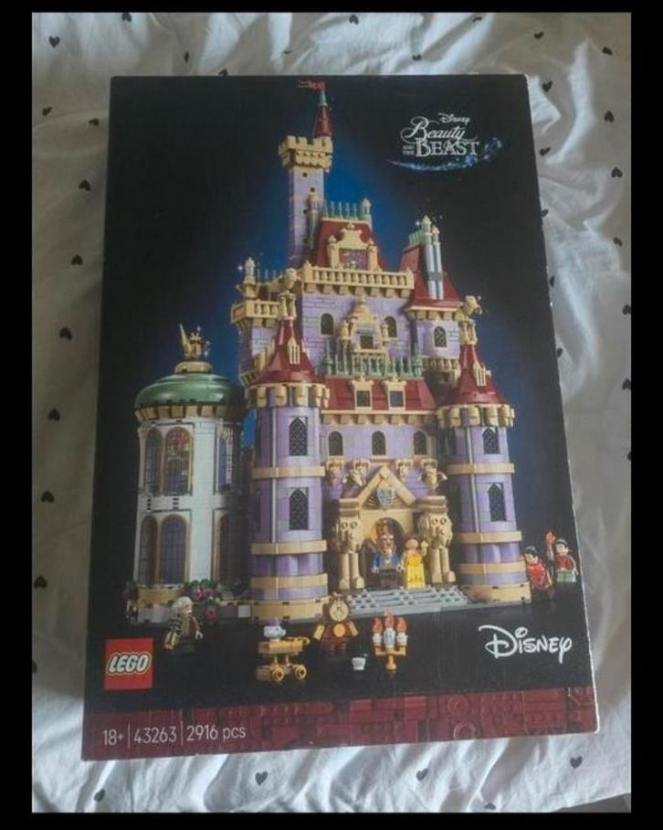 LEGO Disney Belle en het Beest Kasteel nieuw, Kinderen en Baby's, Speelgoed | Duplo en Lego, Zo goed als nieuw, Lego, Complete set