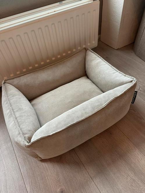 Nieuwe Lex & Max hondenmand Zandkleur ribfluweel (60x45 cm), Dieren en Toebehoren, Kattenmanden, Nieuw, Ophalen of Verzenden