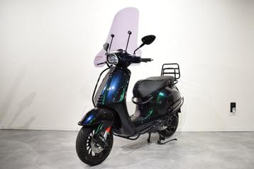 Full Option Vespa Sprint S in kleur naar keuze beschikbaar voor biedingen