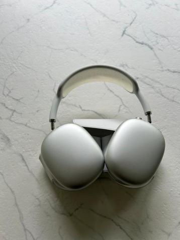 Apple AirPods Max Zilver beschikbaar voor biedingen