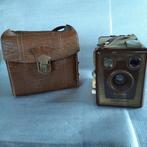 Kodak Brownie SIX-20 camera model F  met leren tas, Ophalen of Verzenden