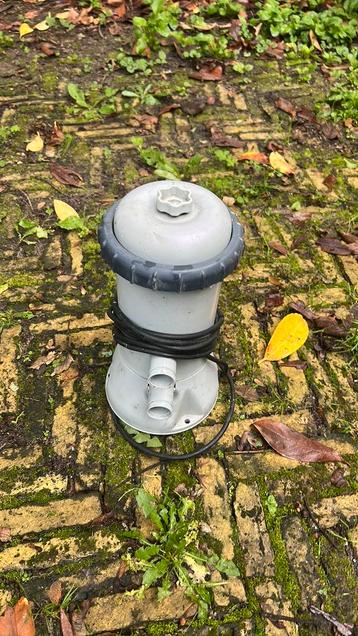 Zwembad pomp beschikbaar voor biedingen