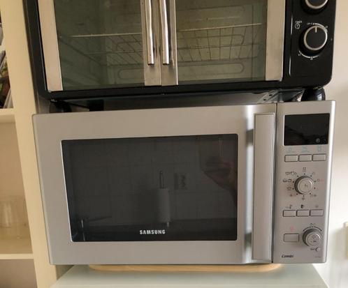 Combi Magnetron Samsung met functie stoomoven., Witgoed en Apparatuur, Magnetrons, Gebruikt, Vrijstaand, Combimagnetron, 45 tot 60 cm