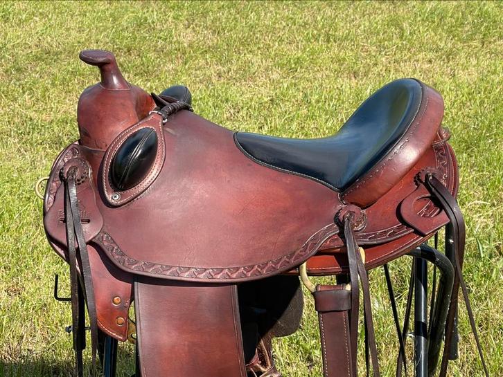Ropers Ranch westernzadels, Dieren en Toebehoren, Paarden en Pony's | Zadels, Zo goed als nieuw, Overige soorten, Ophalen of Verzenden