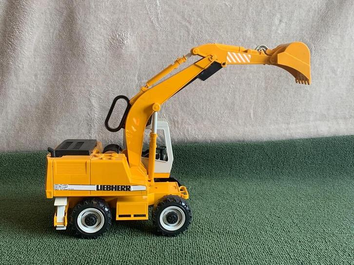Bruder 02426 Liebherr 912 Graafmachine, Kinderen en Baby's, Speelgoed | Speelgoedvoertuigen, Gebruikt, Ophalen of Verzenden