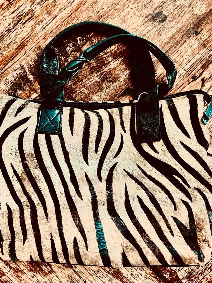 Leren dames tas zebraprint, Sieraden, Tassen en Uiterlijk, Tassen | Damestassen, Gebruikt, Handtas, Overige kleuren, Ophalen of Verzenden