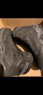 Lowa Renagade GTX Mid maat 43, Kleding | Heren, Schoenen, Ophalen of Verzenden, Nieuw, Zwart, Wandelschoenen of Bergschoenen