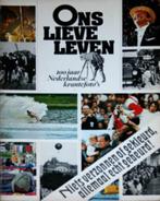 Ons lieve leven. 100 jaar Nederlandse krantefoto 's, Ophalen of Verzenden, Zo goed als nieuw, Overige onderwerpen