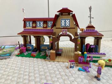 Lego friends paardenstal en voltige 41126 beschikbaar voor biedingen