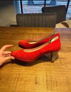 Bijzondere Rode Pumps - Maat 40.5, Kleding | Dames, Schoenen, Pumps, Lilian, Ophalen of Verzenden, Gedragen