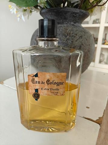 Vintage Franse eau de cologne extra vieille  beschikbaar voor biedingen