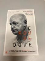 De Kouwe Ouwe Opkomst en ondergang van Stanley Hilles, Boeken, Ophalen of Verzenden, Gelezen