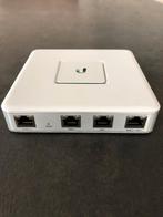 Ubiquiti USG UniFi Security Gateway Router 3-Ports, Computers en Software, Ophalen of Verzenden, Zo goed als nieuw, Router met modem