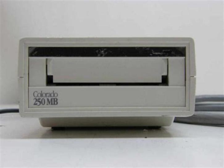 Colorado 250 Mb tapestreamer - gezocht, Computers en Software, Overige Computers en Software, Gebruikt, Ophalen