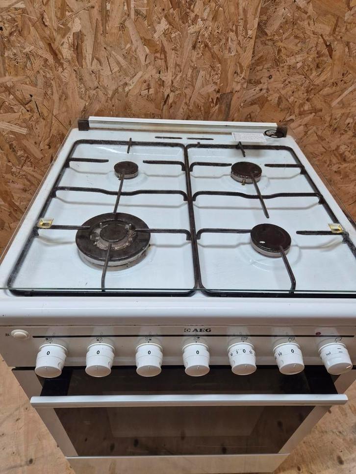 AEG Gasfornuis met Oven, Witgoed en Apparatuur, Fornuizen, Gebruikt, Vrijstaand, Gas, 4 kookzones, 85 tot 90 cm, Ophalen