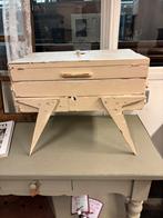 Vintage naaikist / naaidoos, Hobby en Vrije tijd, Naaien en Fournituren, Studio Larilo, Gebruikt, Overige typen, Sportstraat 6 Kerkrade