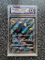 Umbreon GX 2017 Sun & Moon - Pokegrade 8, Ophalen of Verzenden, Zo goed als nieuw, Losse kaart, Foil