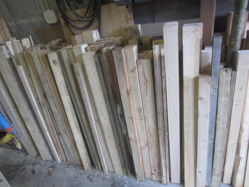 Div nieuwe, geschaafde vurenhouten balken, latten en planken, Doe-het-zelf en Verbouw, Hout en Planken, 25 tot 50 mm, Overige typen