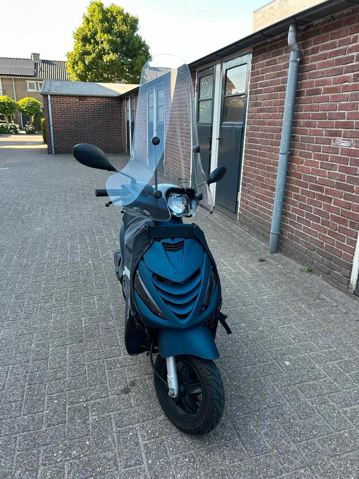 Piaggio Zip 2018 - Topstaat, Veel Opties!, Fietsen en Brommers, Scooters | Piaggio, Zo goed als nieuw, Overige modellen, Maximaal 45 km/u