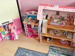 Doll house, Kinderen en Baby's, Speelgoed | Poppenhuizen, Ophalen of Verzenden, Zo goed als nieuw