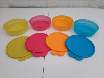 Tupperware regenboog  Kommetjes set van 4 kommetjes beschikbaar voor biedingen