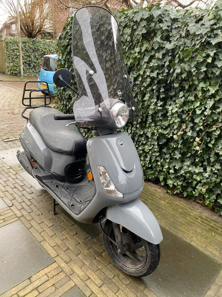 Sym Fiddle 2 Nardo Grey - Bouwjaar 2020, Fietsen en Brommers, Scooters | SYM, Gebruikt, Fiddle, Maximaal 25 km/u, Benzine, Ophalen