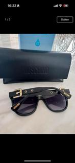 zonnebrillen, Sieraden, Tassen en Uiterlijk, Zonnebrillen en Brillen | Dames, Ophalen of Verzenden, Zo goed als nieuw, Zwart, Overige merken