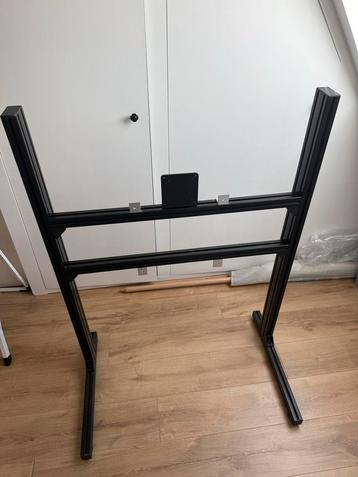 Simracing Monitor Standaard beschikbaar voor biedingen