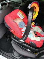 Maxi Cosi Pebble+ rood, met Isofix base en winter-voetenzak, Ophalen, Autogordel of Isofix, Gebruikt, 0 t/m 13 kg