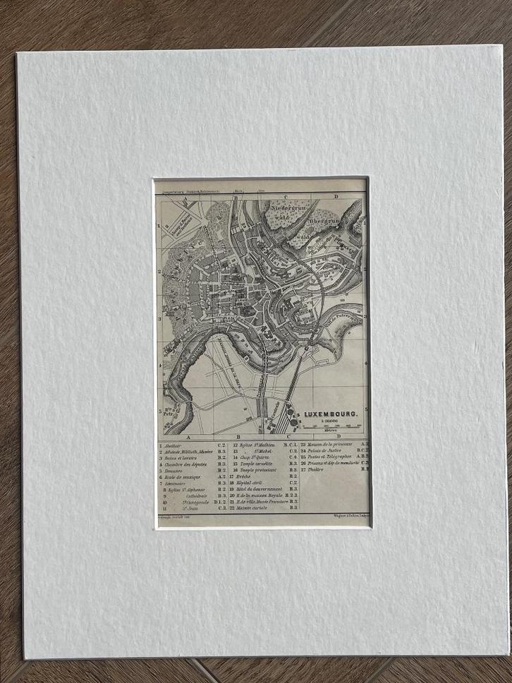 1885 Landkaart Luxemburg O U D in passe partout, Boeken, Atlassen en Landkaarten, Zo goed als nieuw, Landkaart, Nederland, 1800 tot 2000