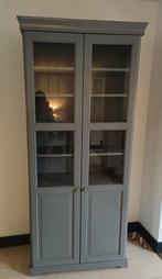 Mooie origineel grijze Liatorp vitrinekast met planken, Ophalen, Met deur(en), Glas, 50 tot 100 cm