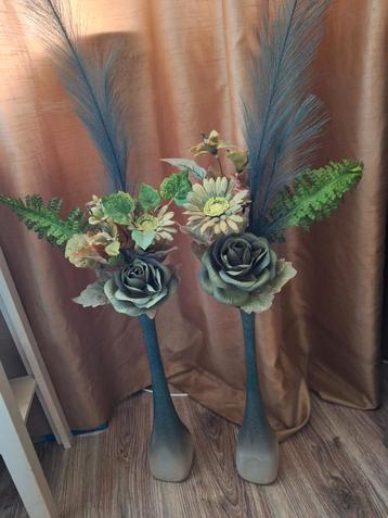 Decoratieve Vazen met Kunstbloemen - Set van 2 groen tinten beschikbaar voor biedingen