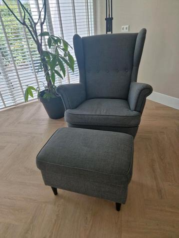 Ikea STRANDMON Oorfauteuil en hocker beschikbaar voor biedingen