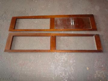 kast frame met deurtjes beschikbaar voor biedingen